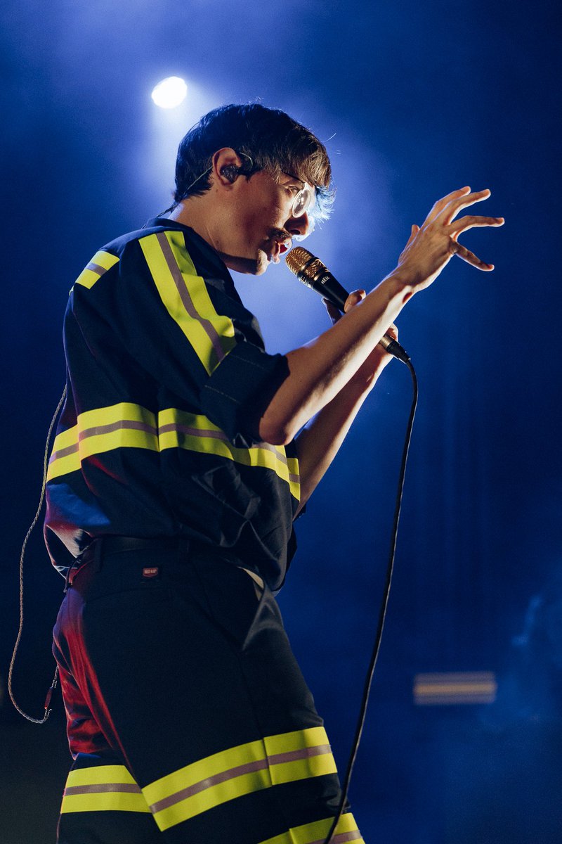 Benzuckerphotos's tweet photo. 9.29 | @joywave in St. Louis https://t.co/ghZTjDlApw