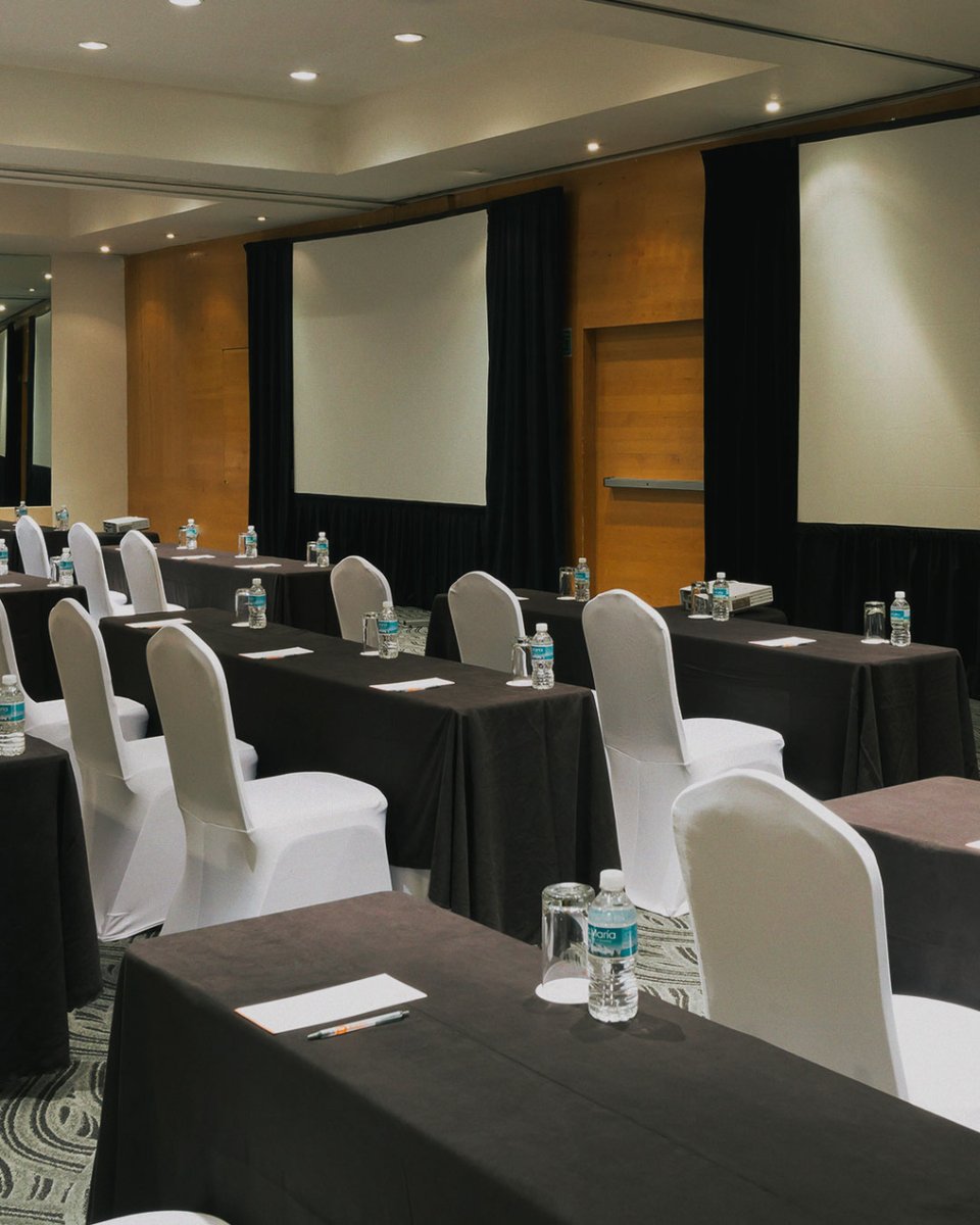 hotelesrealinn's tweet photo. ¡Hola! Solo bajo para mostrarte los hermosos salones que #RealInn #Perinorte ofrece
para que tu próximo evento sea magnífico
Reserva en: https://t.co/VLEKa3ANZ0 https://t.co/yFtnNifvk7