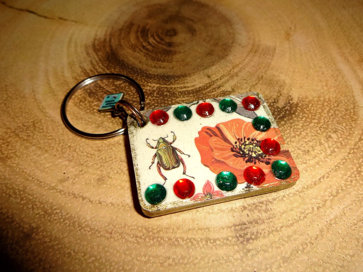 PlayfulPenguinD's tweet photo. Excited to share the latest addition to my #etsy shop: Insect bug beetle poppy entomology dragonfly gem keyring key ring charm https://t.co/dFnHKSdMbe #keyring #charm #insectkeyring #bugkeyring #beetlekeyring #dragonflykeyring #bagcharm #prettykeyring #poppykeyring https://t.co/s9Wf16wHnU