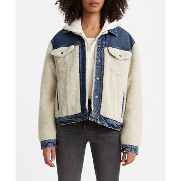 shazzababe73's tweet photo. So good I had to share! Check out all the items I'm loving on @Poshmarkapp #poshmark #fashion #style #shopmycloset #levis #columbia #cabi: https://t.co/H5vYI6g4LH https://t.co/Lo6JCsVIOg