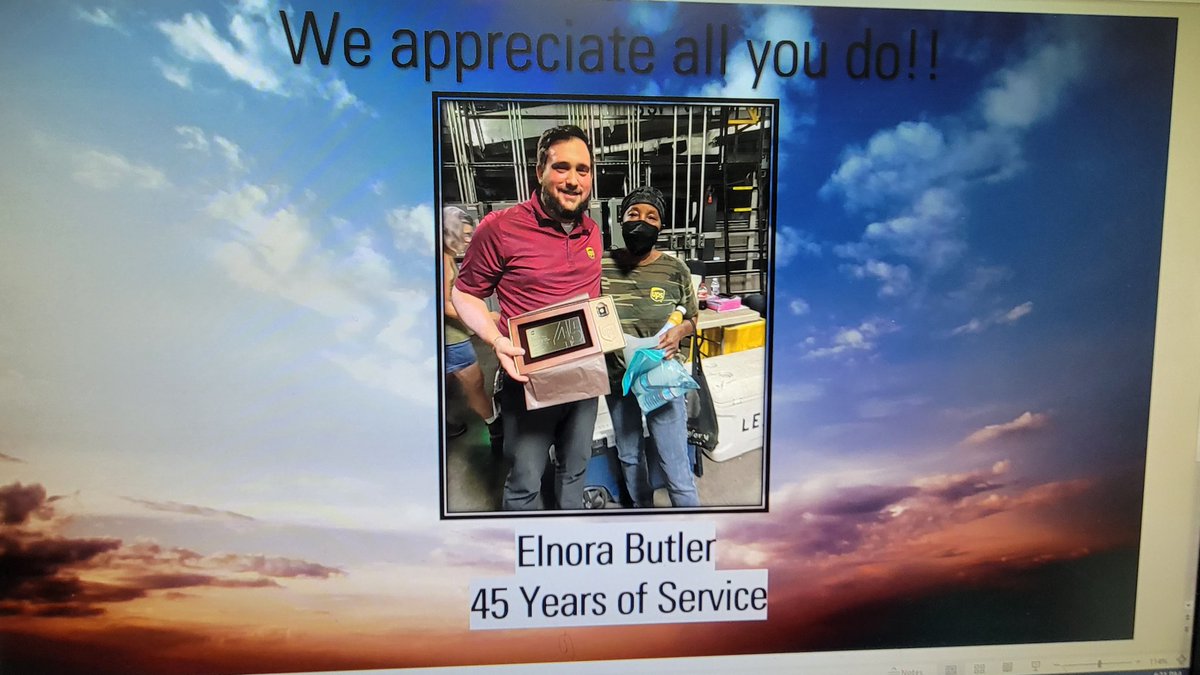 Celebrating some employees years of service today on Lenexa Daysort. 45 years for Elnora Butler. #45yearsandgoing
<a href="/bgtighe/">Brian Tighe</a> <a href="/tannercain98/">Tanner Cain</a> <a href="/CourtneyBarham2/">Courtney Barham</a> <a href="/TegtmeierChad/">Chad Tegtmeier</a>