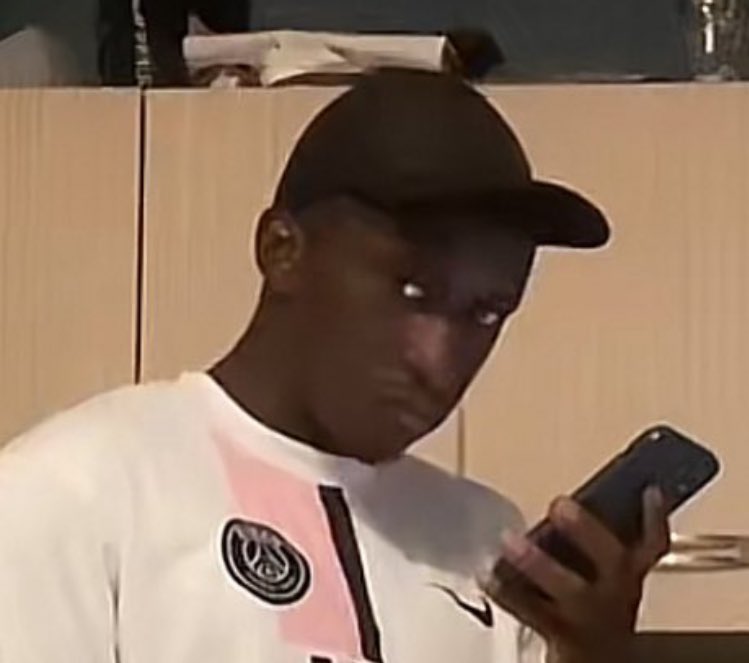 inconnuobliger's tweet photo. Booba qui vient de sortir un son avec Timal et qui voit sa story https://t.co/VfELcOtsSC
