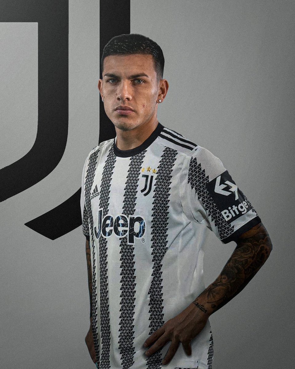 FabrizioRomano's tweet photo. Leandro Paredes to Juventus, here we go! Full verbal agreement now completed on loan with buy option that could become mandatory, €15m plus €5m add-ons. ⚪️⚫️ #Juventus

Paredes will undergo medical tests tomorrow. https://t.co/PGWfHDlFTK