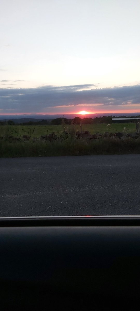 scrossy820's tweet photo. Had a fab day exploring Rudyard Lake, Leek and the surrounding areas. The picture doesn't do it justice but the sun going down on the way home was spectacular! #Staffordshire #timetomyself https://t.co/UyJWBoCaj0