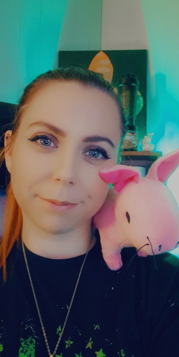 Herbert07K's tweet photo. Gala the nug is ready to get back into our Dragon Age story so see you soon 😘 Specail guest is the new @DubbyEnergy Hydro Strawberry Banana come try it with me on stream 😘💞
#Dubby #varietystreamer #DragonAgeInquisition #DragonAgeseries #QunariMage #twitchstreamer https://t.co/HMpPae3hGc