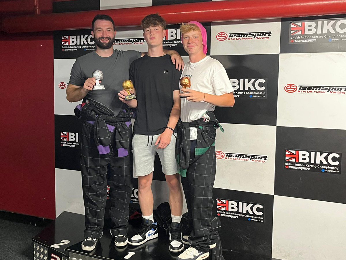 PTFCu18s's tweet photo. 🏎 Go-Karting 🏎

First successful team social of the year complete.. and it was carnage

17 lads on one track, was more bumper cars than karting

However three lads came up on top. 

1️⃣ @FinMace1 (striker)
2️⃣ @edgeary (Assistant Manager)
3️⃣ @BRFCOtis (Water boy) https://t.co/mG4RQZBAXo