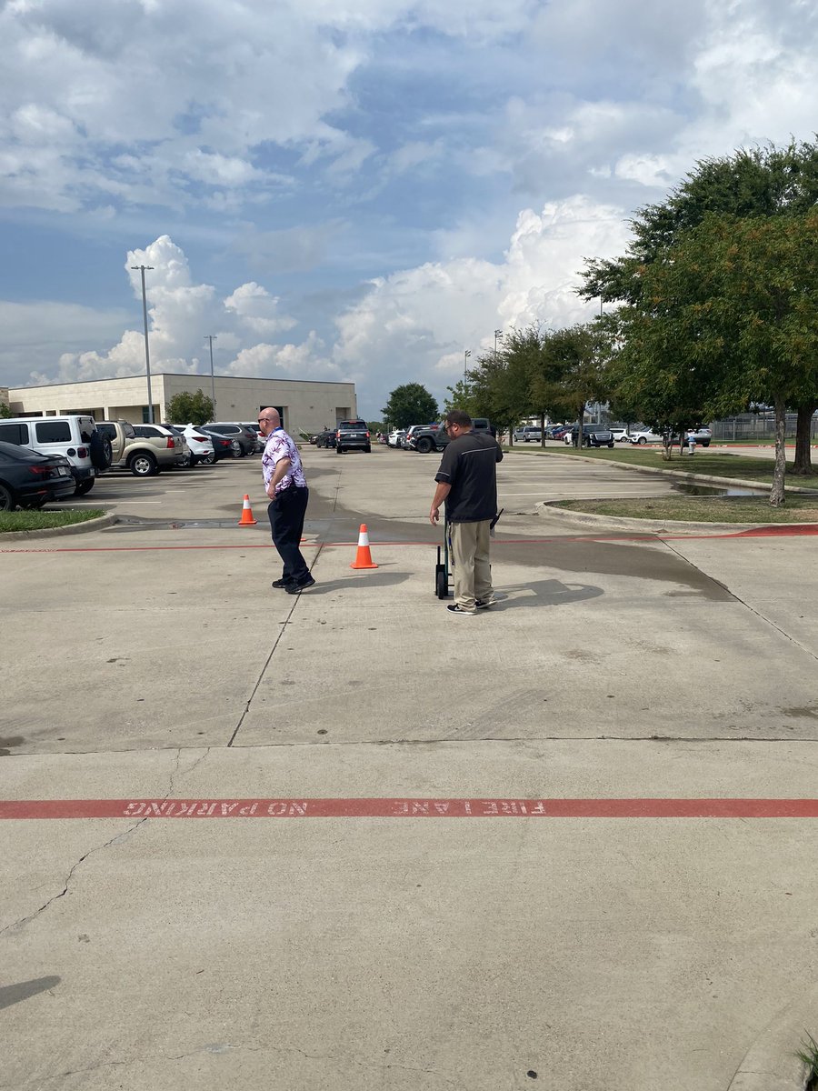 Rain or shine I’ll always be out here putting in work with my boys Mr. Mitchell and Mr. Gunter!! <a href="/BNick33/">Brian Nickel</a> @ReinhartScience <a href="/SHSCCOffice/">Mr. Mitchell</a> <a href="/SValeCounseling/">Jaymie Batten</a> <a href="/Sunnyvale_HS/">Sunnyvale High School</a> <a href="/SunnyvaleISD/">Sunnyvale ISD</a> <a href="/raquelbannosisd/">raquelbanno</a> #mrgunterismyhero #mrmitchellneedsahat #turnright