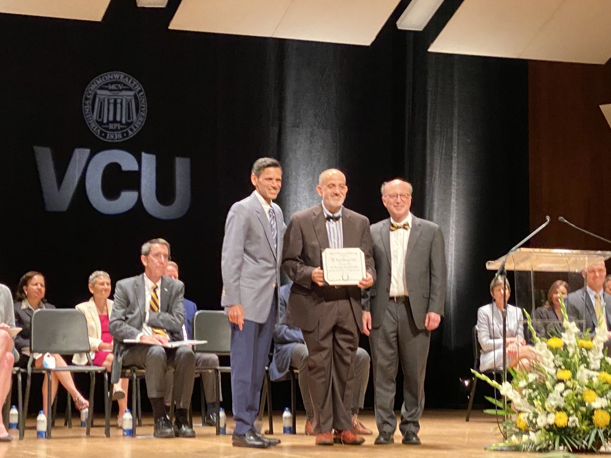 hamid_akbarali's tweet photo. Congratulations to Dr. Imad Damaj for VCU University Award of Excellence - the highest honor for our Faculty. Very well deserved honor. Proud to be a colleague and friend. @ToxVcu https://t.co/jaeatHSdyP