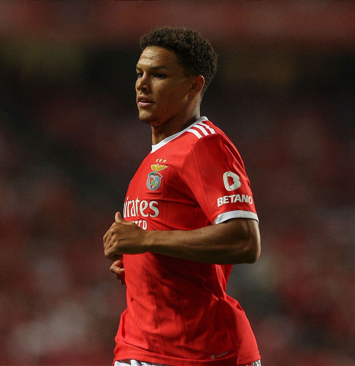 SLBStats's tweet image. João Mário voltou a ser importantíssimo, mas hoje o nosso destaque vai para a estreia de Bah a titular. Que mota 🔥 🇩🇰

 🔛 101 toques na bola
🔑 1 passe chave
🔎 1 big chance criada
👟 57 passes certos (85%)
💪 7/12 duelos ganhos
🔐 4 tackles
🧲 3 intercepções