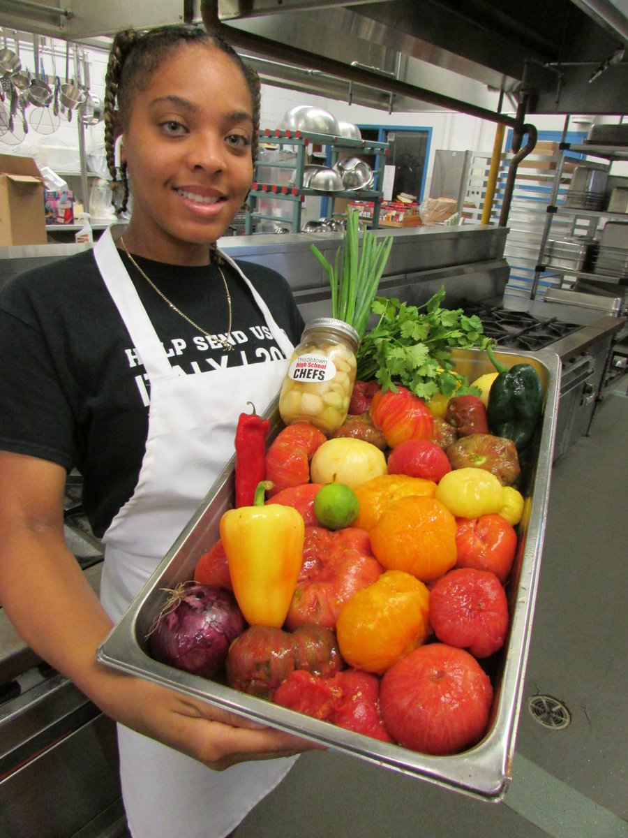 TCIChefs's tweet photo. Italy trip students are back learning preserving &amp; pickling. Big thanks to @PACTProgram &amp;Samsara organic farms for amazing produce. Stuff ready to sell at our Chef's Harvest Party. #tdsb #chefsharvestparty  https://t.co/PkFAa8t9WB https://t.co/lQT9mUgocl