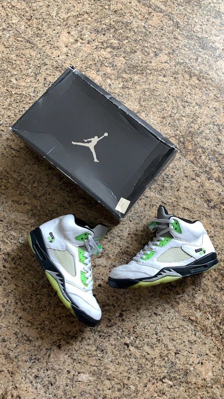 VintedFinders's tweet photo. Modèle : AJ5 Quai 54
Taille : 44
Année : 2011
Box : oui 
Prix : 170€
 https://t.co/0zxkX1OpNV https://t.co/1WbOX7NImP