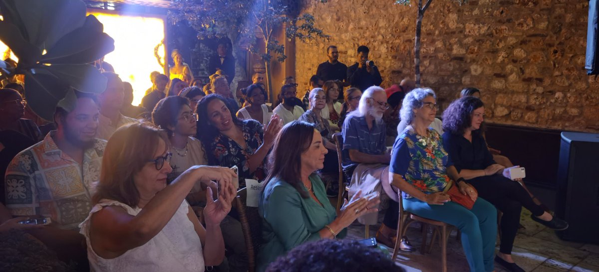 GotPictureRD's tweet photo. CASA MELLA-RUSSO se ha unido a la celebración de los primeros 100 años de laCoronación de nuestra Virgen de la Altagracia, a través de una exposición iconográfica de obrasde diferentes artistas y sus versiones particulares de la imagen Altagraciana.

https://t.co/c5e4bJxg10 https://t.co/ZhH4wKRrfN