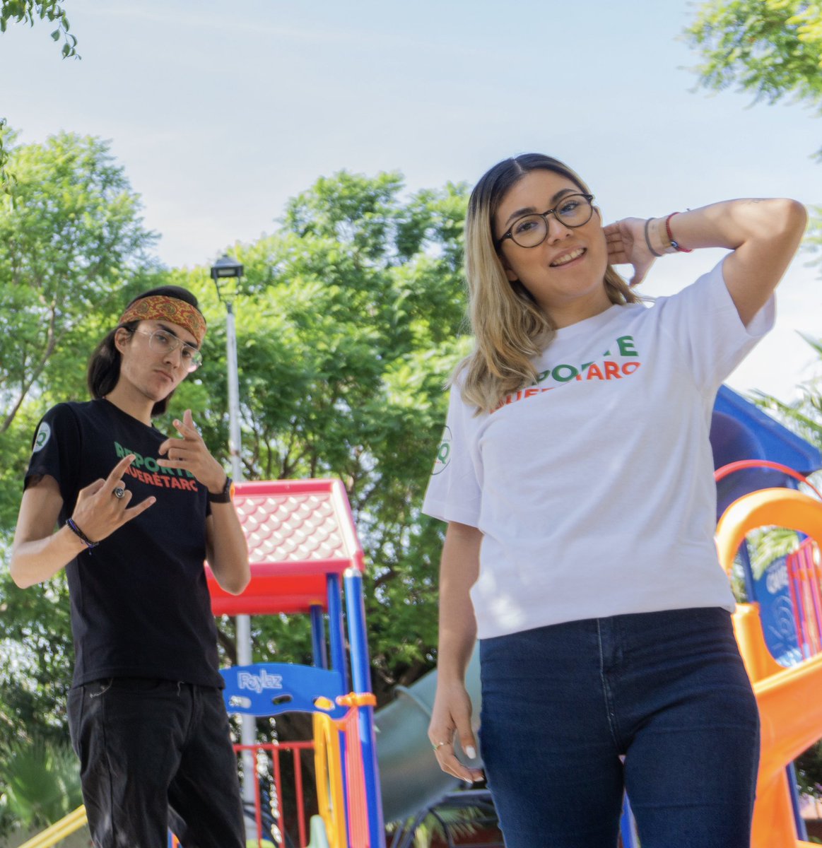 LuisGOsejo's tweet photo. Para celebrar los primeros 10 años de @ReporteQRO_ lanzamos las playeras para regalarlas. Hay de todas las tallas: la mexicana 🇲🇽 es edición limitada. También hay para niños. Solo vayan a nuestras oficinas en Emilio Fernández 101 La Joya y pidan la suya. De 9 a 5. https://t.co/zvs2jI4mCj