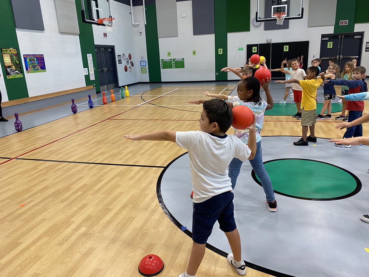 2nd grade rocked it today with learning to throw in opposition at their targets! We are also integrating math skills. Way to go 2nd grade! <a href="/GarciaGators/">GarciaGators</a>