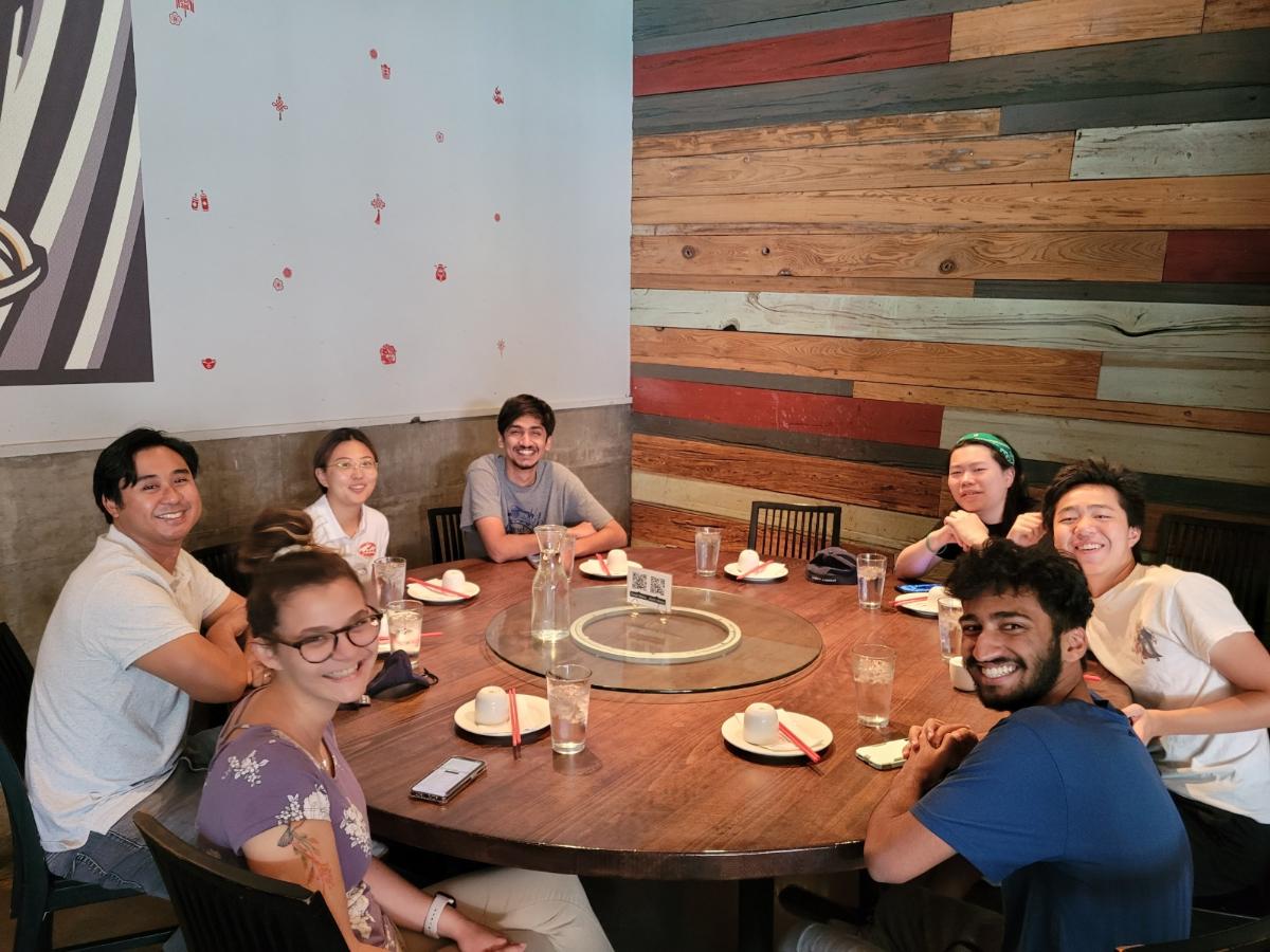 SalesLaboratory's tweet photo. Even though we couldn't all get together on a single date, happy we got to enjoy lunch out with all of our high school research interns before the summer ended! It was great having you all a part of the lab this summer! https://t.co/b0qBFElXfP