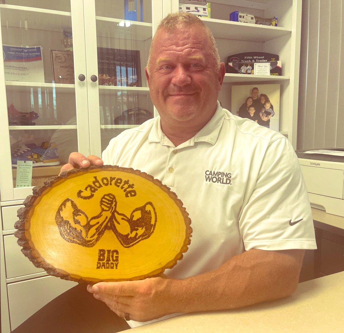 KimTunnicliffe1's tweet photo. At 49, Jerry Cadorette of #Rehobeth boasts the title of arm wrestling world champion- again! He first won the title when he was 23 & then won it several more times. He recently competed in Turkey & won! He says βIn my mind, that was my seat - I lent it out for a little bit.β https://t.co/sPBy6tmv0H