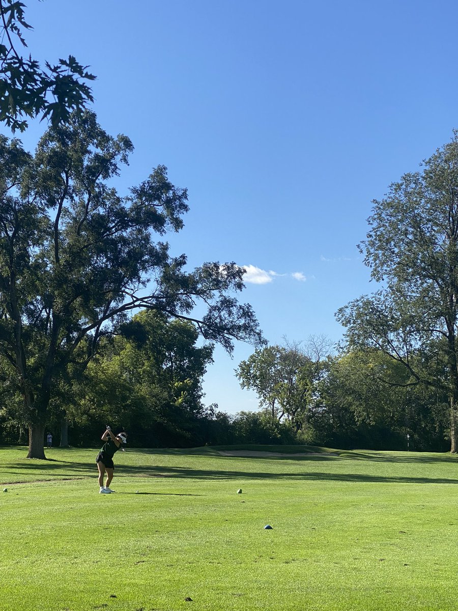 Quick 1-2 punch to get things started against the Sequoits! #girlsgolf