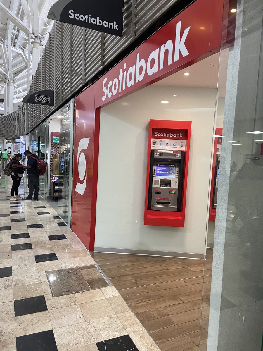 LDannyRoman's tweet photo. @ScotiabankMX alguien muy inteligente, consideró bloquear con papel tus cajeros en el aeropuerto terminal 1 entre puerta 1 y 2. No se puede sacar efectivo. https://t.co/ATEFOUxwaD