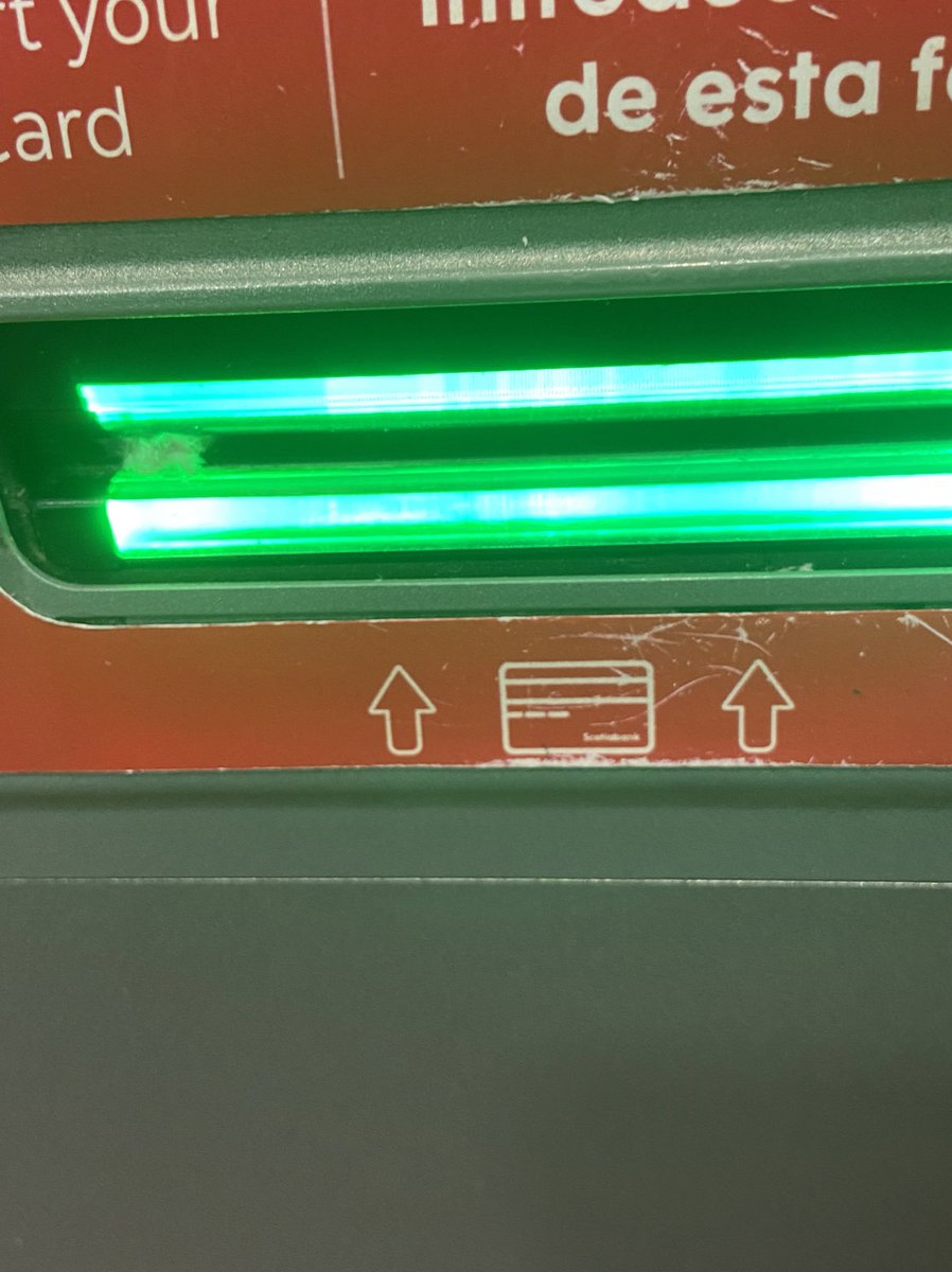 LDannyRoman's tweet photo. @ScotiabankMX alguien muy inteligente, consideró bloquear con papel tus cajeros en el aeropuerto terminal 1 entre puerta 1 y 2. No se puede sacar efectivo. https://t.co/ATEFOUxwaD