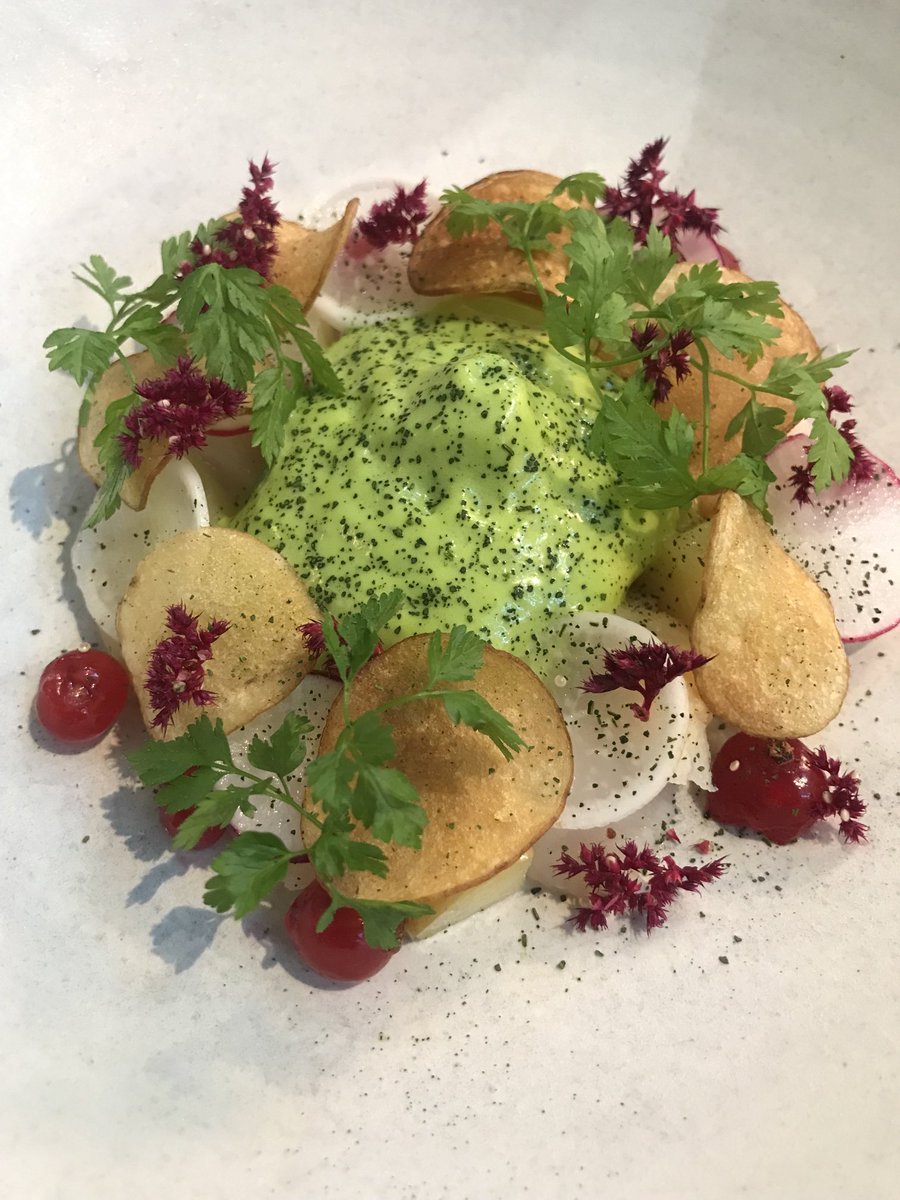 Sudifoodie's tweet photo. Micro seasonality & clean flavours punctuated with dill epitomises the joy of real Nordic cuisine #testaurant Sletten. Scallops Tartare with potato crisps and lovage sauce superb plus morels & cod & look at these truffles with iberico pork. All after fab day @Luisianamuseum https://t.co/XysPsGralf