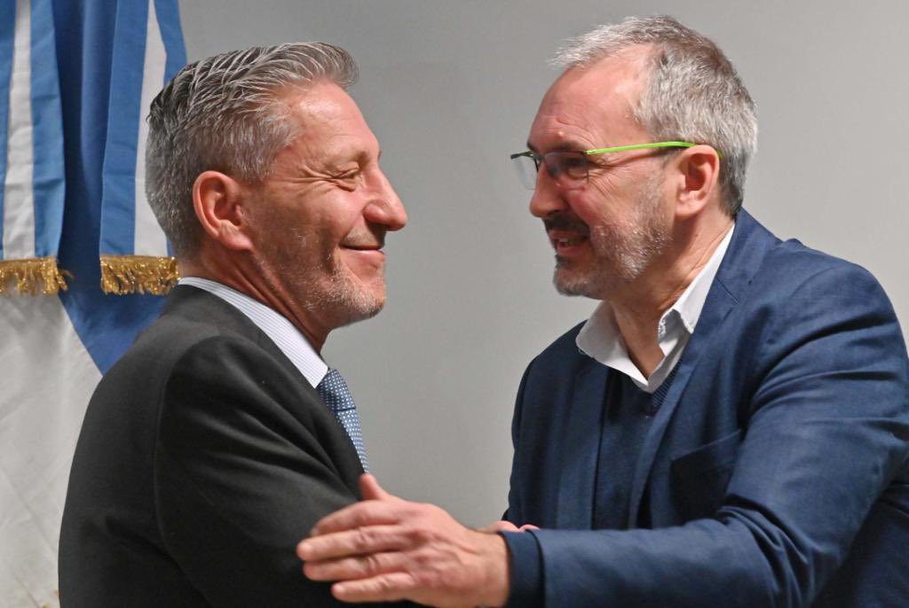 arcionimariano's tweet photo. Gracias @faapura por tu labor y compromiso con la salud de las y los chubutenses y por tu gestión en uno de los momentos más difíciles como fue la pandemia.

Estoy seguro que harás un gran trabajo, como lo hiciste en Chubut, y eso será muy bueno para los argentinos y argentinas. https://t.co/ftflW0E0AM