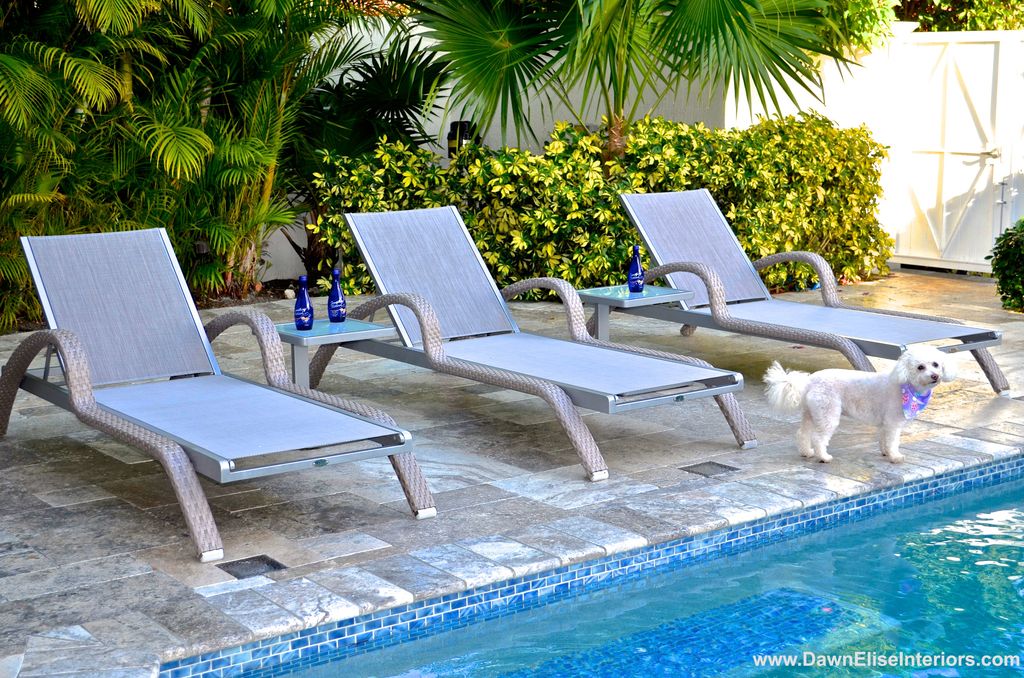 KevinMartelli's tweet photo. If you were interested in buying a new home, and you were deciding between two very similar properties, but one had a pool and the other didn't, would you be willing to pay more for the pool? Or are you largely indifferent?... https://t.co/Mx3jd73WtT https://t.co/cp8ud3P5i3