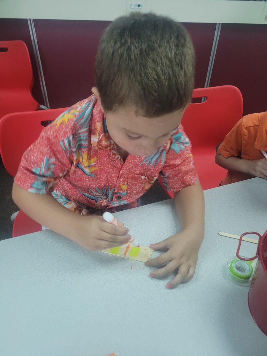 NPMrsD's tweet photo. TK read the book "Not a Stick" by Antoinette Portis and then used craft sticks to make some creations! @NP_CentralElem #STEM https://t.co/xURUg4nf7R