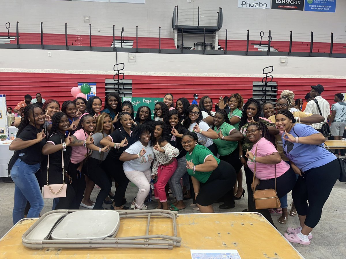 The “Glorious” Gamma Sigma chapter of Alpha Kappa Alpha Sorority Inc., engaged in the 2nd Annual Good Life Expo. Thank you to everyone who came to learn more about our organization!! 💗💚