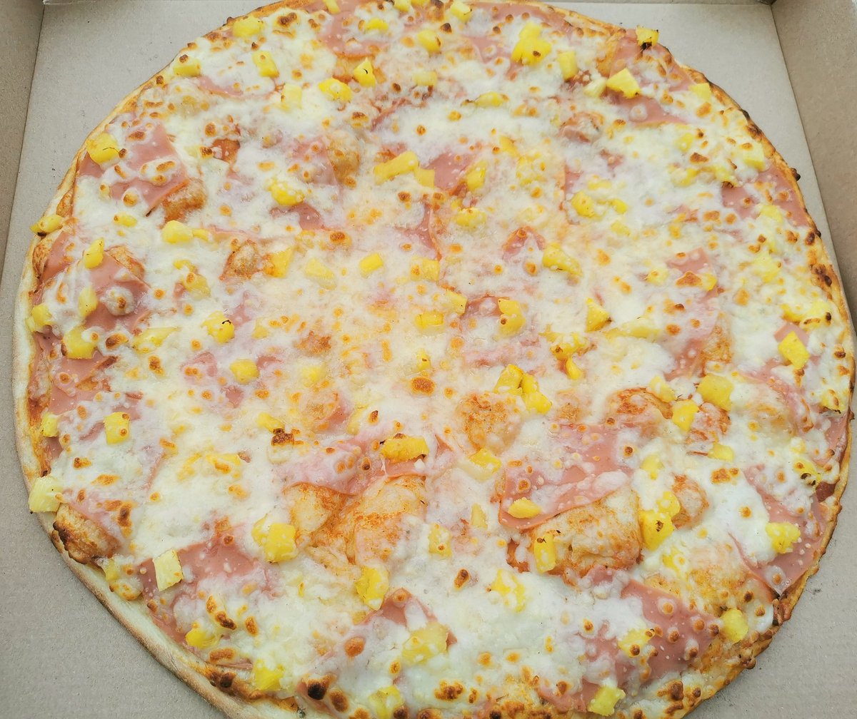 madeinpizza's tweet photo. #Hawaiana con #ExtraQueso.
Desde $𝟭𝟭𝟵°° la Grande.
Pide tus #Pizzas llamando al 𝟑𝟑𝟑𝟔𝟑𝟒𝟔𝟏𝟓𝟐, ‘El Sabor Hecho #Pizza, #Lasaña, #Alitas, #PapasFritas, #Espagueti, #Nuggets, #PandeAjo y #Refrescos’,solo en #𝙈𝙖𝙙𝙚𝙞𝙣𝙋𝙞𝙯𝙯𝙖'. https://t.co/rHzs1SAknY
