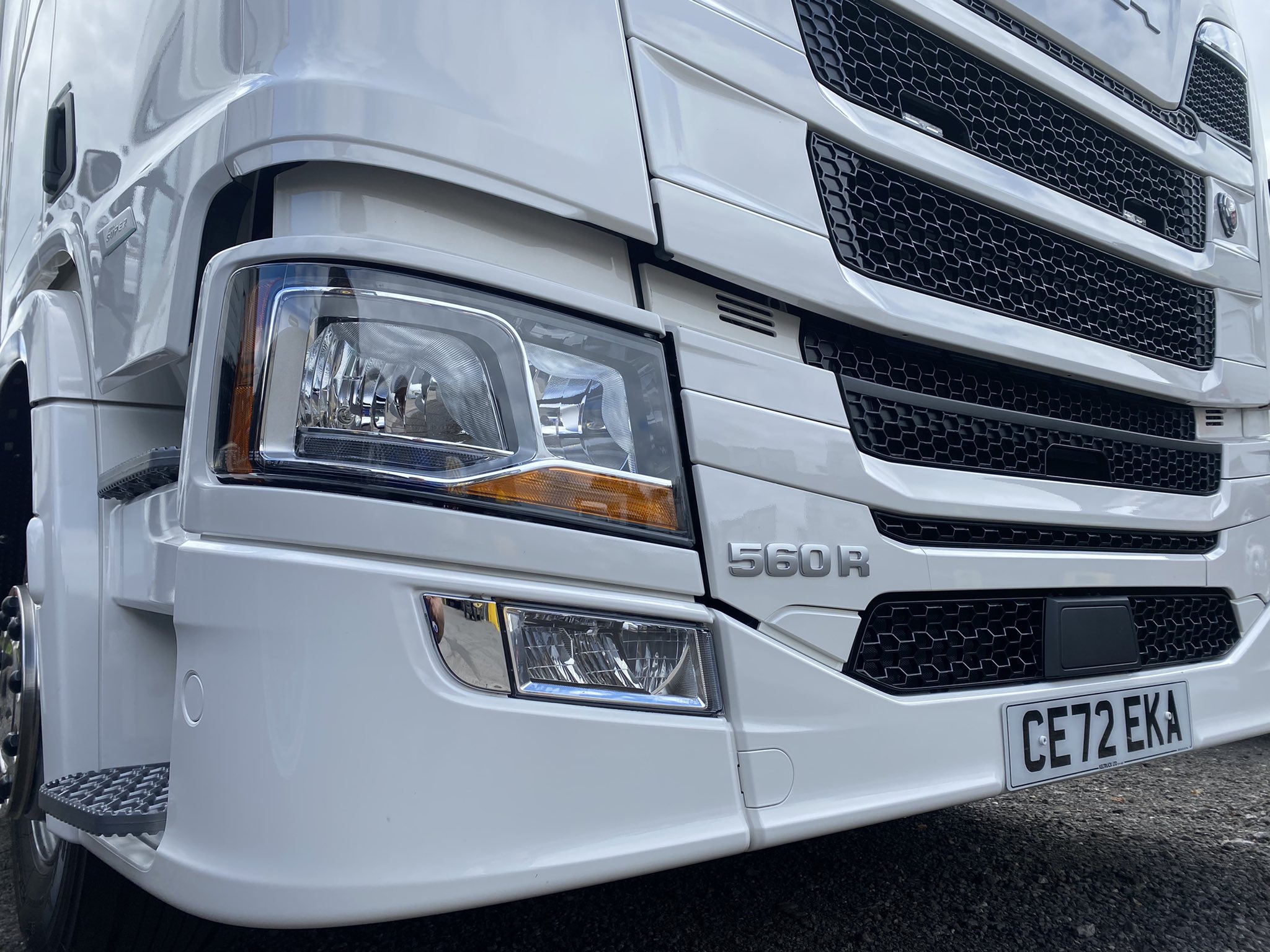 Peter Harris on Twitter "8 x New Scania ‘Super’ 560R nearly ready for