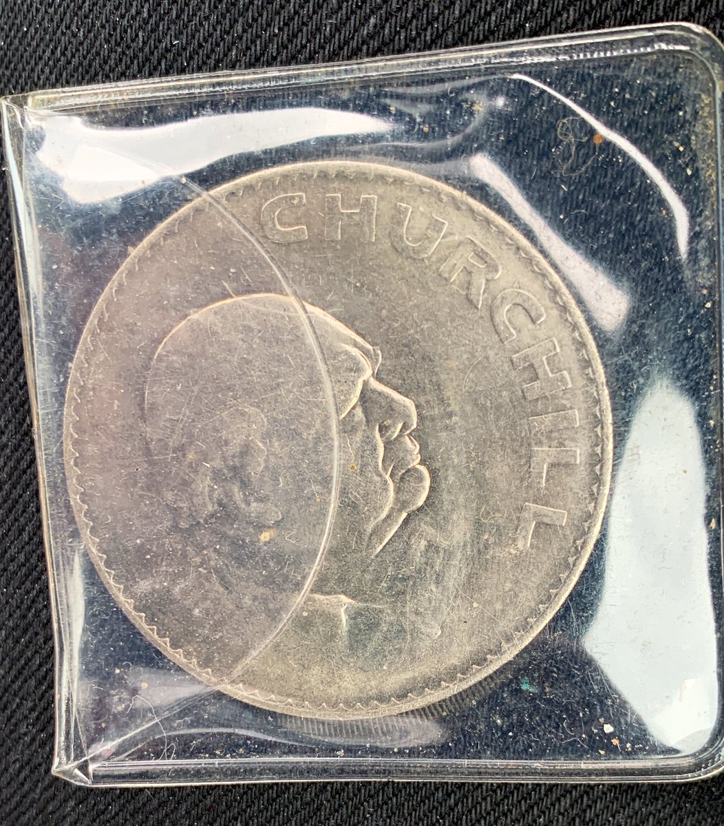 ScottsWitter's tweet photo. Finally picked up a 1965 Churchill Crown (25p)

#coin #coincollector #coincollecting #queen #QueenElizabeth #churchill #crown #silver #vintage #uk #bankofengland https://t.co/8yuZbzufYf