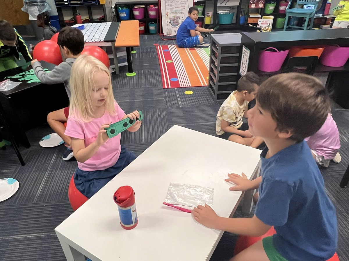 MissBeeTRE's tweet photo. We were busy bees today! Five-frame flash with partners, handwriting practice, and individualized reading on our chromebooks! https://t.co/Fayd3hPUjK