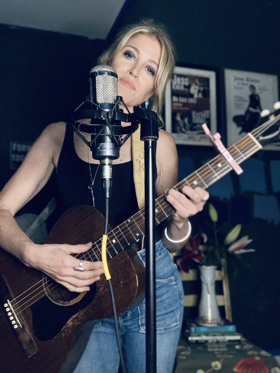 MsJessKlein's tweet photo. Going live on my YouTube 7 pm ET tonight.  All proceeds go to @carolinaabortionfund 

I’ll be giving presents to top donors!

join me:  https://t.co/QdJcCflyPv https://t.co/axDJ2EERpq