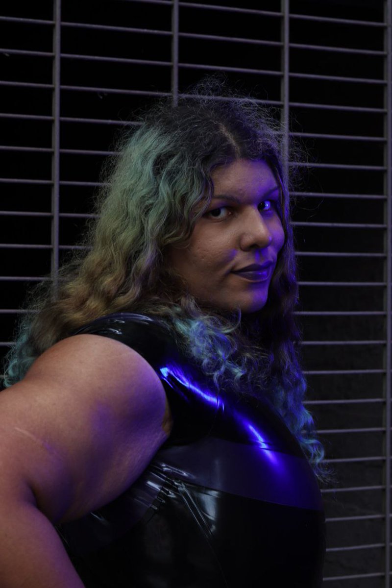 EvilScientress's tweet photo. So because the current submission thread for the latexseries 34 popped into my TL I just remembered that I wanted to post something for the previous one. Well it's to late for that but I'll post a pic hey for all of following me.
📷 @MargrietDeluchs taken during the LN weekend. https://t.co/Nf4XVDmduX