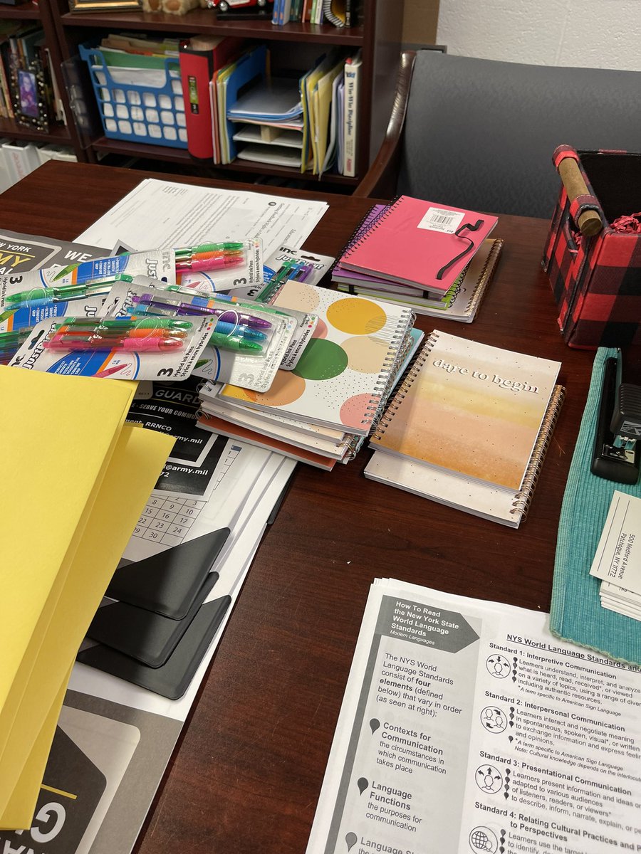 MrsJ_Ferrara's tweet photo. Spent some time unpacking #vunerability @ today’s World Language meeting. Starting the practice of daily #gratitude w/ our new journals. Thank you for being in the #Arena with me this year! @BreneBrown @dmurph88 @rebecca_bilski @tmccarthy5210 @JWieckhorst94 https://t.co/AyZnZsbR7d