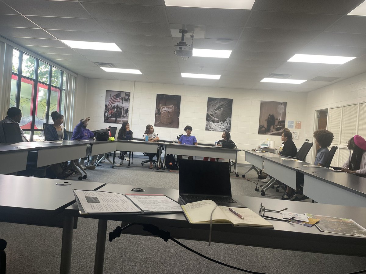 nnbsla's tweet photo. Thank you to all who came to our first BSLA meeting today! We’re so excited to get started! Our next meeting is in 2 weeks on Tuesday, September 13th at 7:15am in room 108. #PartnersInGrowth https://t.co/sXGDjnSZmG