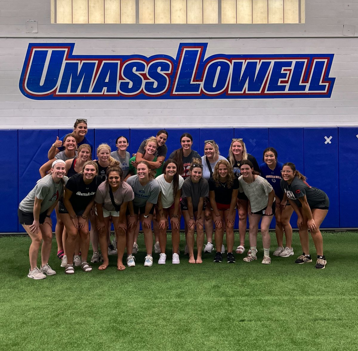 UMass Lowell Softball tweet media