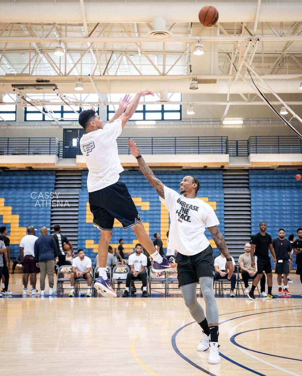 Devin Booker’s bounce on this jumper is insane. Wow. 😨🔥