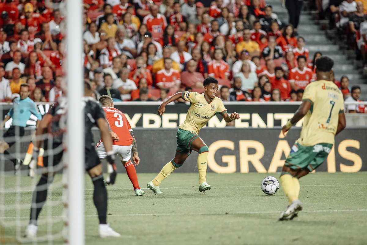 fcpf's tweet photo. Continuaremos a trabalhar e a crescer 𝗷𝘂𝗻𝘁𝗼𝘀. 🟡🟢
📸 As imagens do jogo com o SL Benfica.
#DefendeOAmarelo #LigaPortugalBwin #SLBFCPF https://t.co/DcIjxh89Cp
