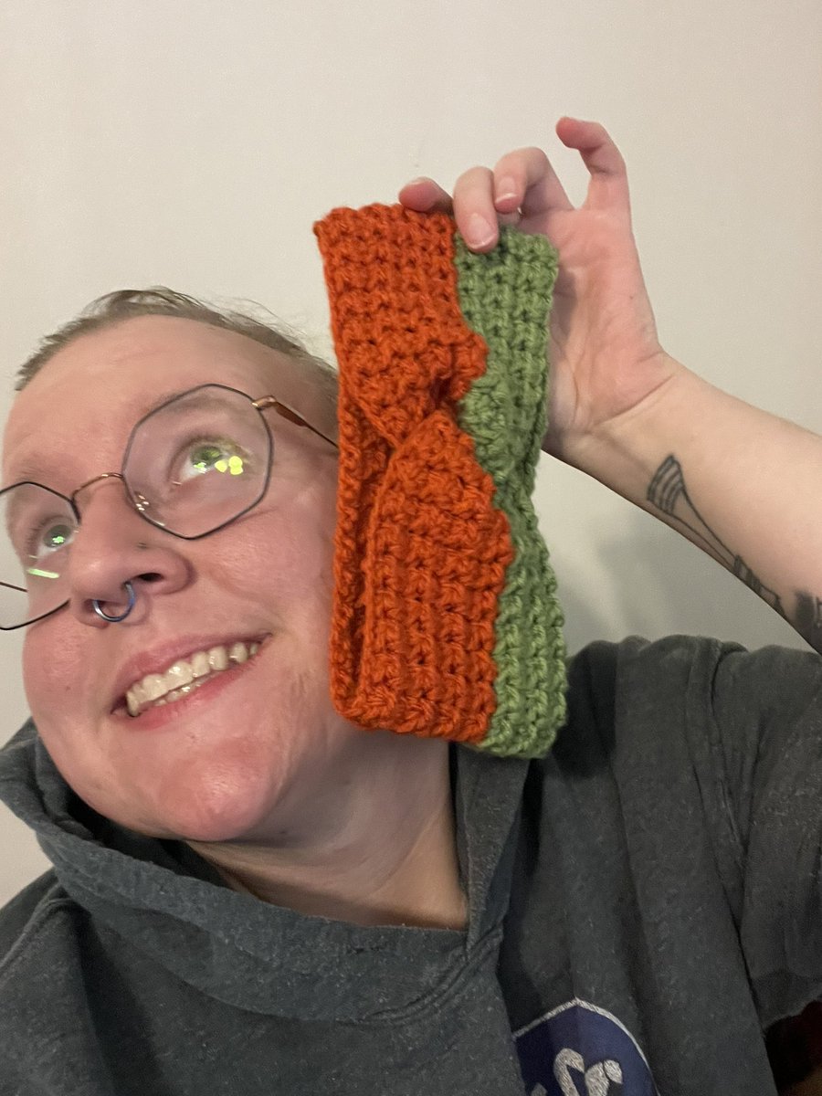 IceCreamCraftin's tweet photo. One day I’ll get back into the swing of things with posting but that day is not today! 😛
#crocheter #yarn #crochetproject #crochet #queercreater https://t.co/jQxZmdFrfv