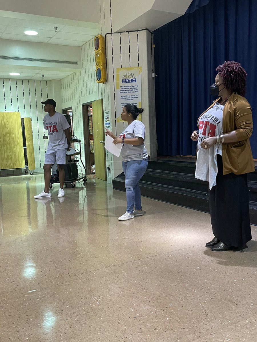 MrH_LSES's tweet photo. Our amazing Clopper Mill PTA squad met with our new to CMES families before our first PTA meeting of the 2022-2023 school year! #CMESPride ❤️🐾❤️ https://t.co/Fk49cYLnIf