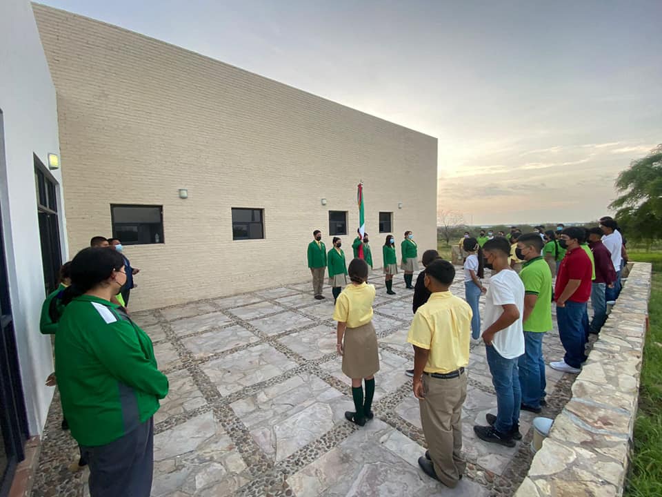 SenlOficial's tweet photo. Alumnas y alumnos de diferentes Telebachilleratos de Nuevo León, retomaron sus actividades de aprendizaje en este comienzo de ciclo escolar. https://t.co/T51vSiTZqp
