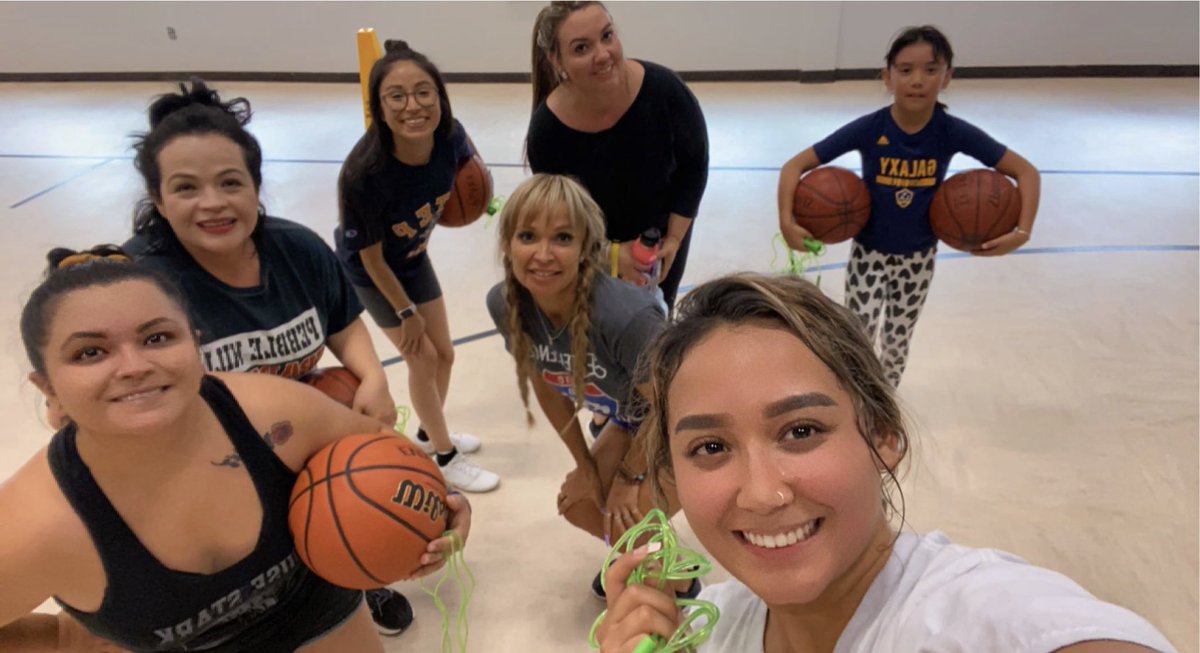 RayosBrenda_BES's tweet photo. Great workout ladies!👌 Thank you for coming today💪🏋🏼‍♀️  #SISD_HBSM @LexiTucker_CSP #jpbcoyotes https://t.co/4faU7mp1RZ
