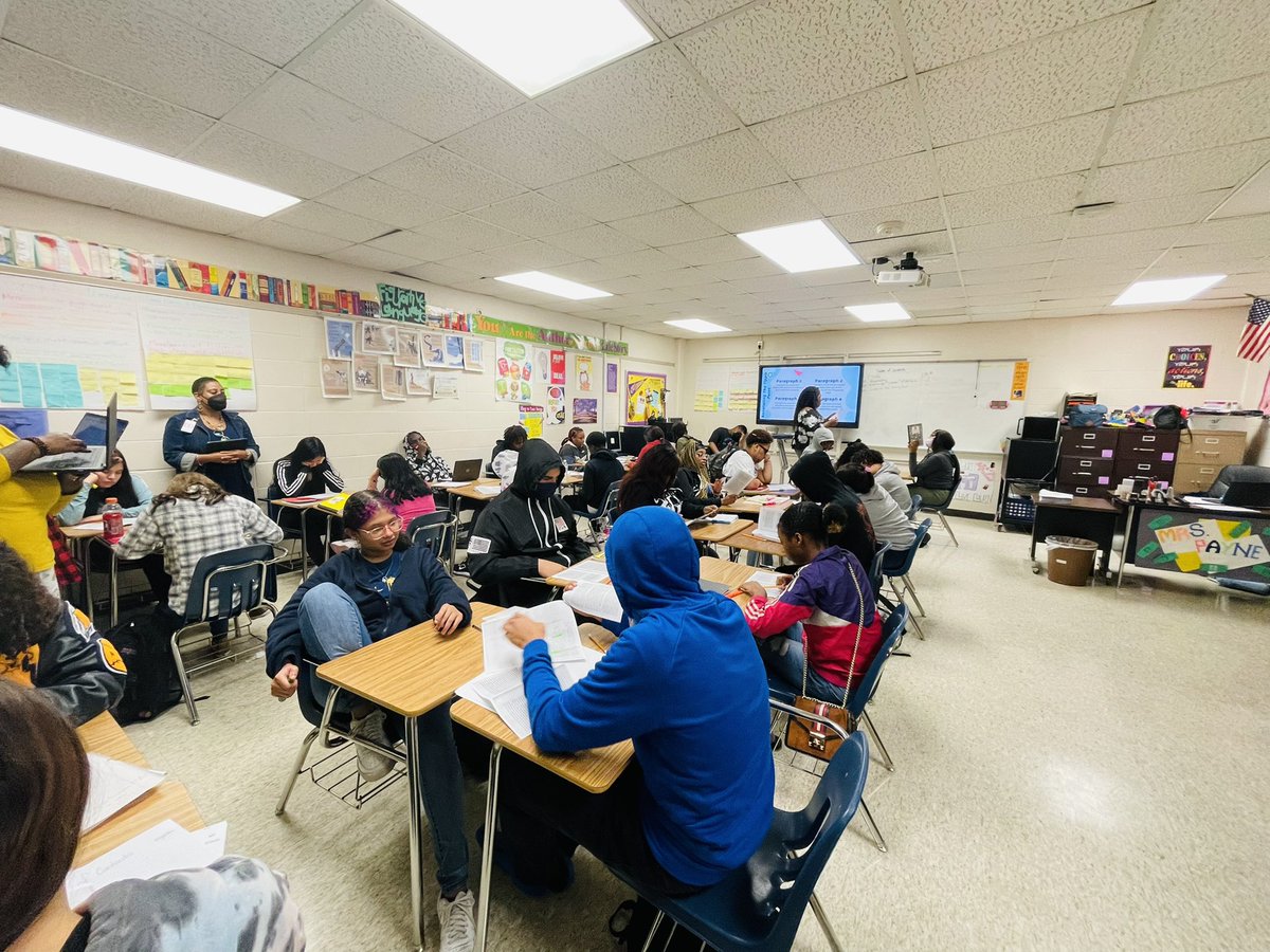 carpediazAISD's tweet photo. We saw great Odell learning @Nimitz9_AISD and @NimitzHS_AISD! I was so into the learning that I only got to spotlight two of the many great moments: Mr. Fuentes’s deep student conferences and Ms. Payne’s annotations discussion! Go Coogs! @AldineISD @2readornot2read @write4lit https://t.co/UL3BmrRDvr