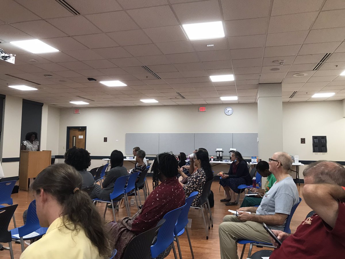 eranderee's tweet photo. Talking jobs, mentorship, and local initiatives with @LaunchTally @DomiStationTLH @FSUCCI #leoncountypubliclibrary @gonzalezloumiet #keeptalenthere #tlh https://t.co/8t8hHPsS3U