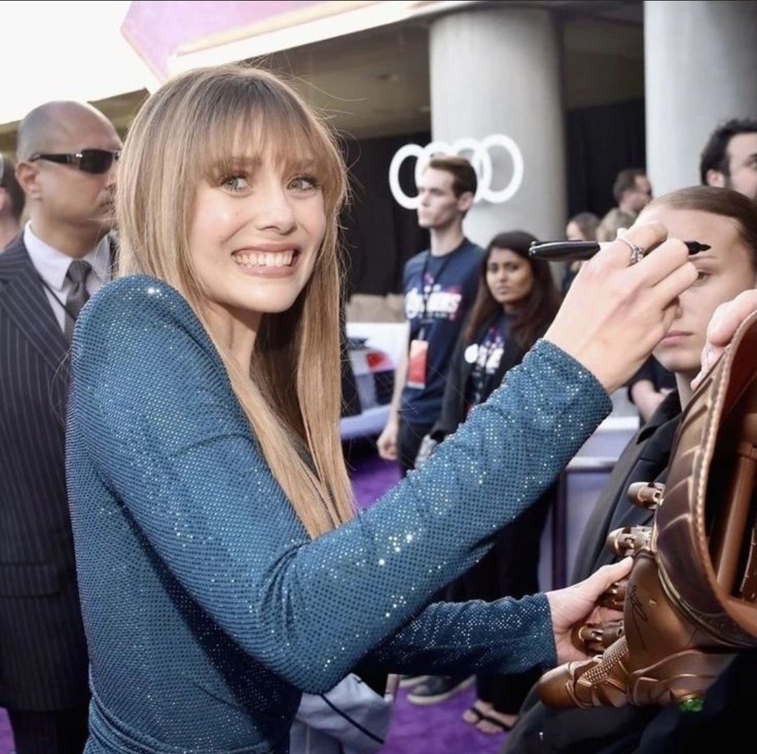 Elizabeth Olsen tweet media