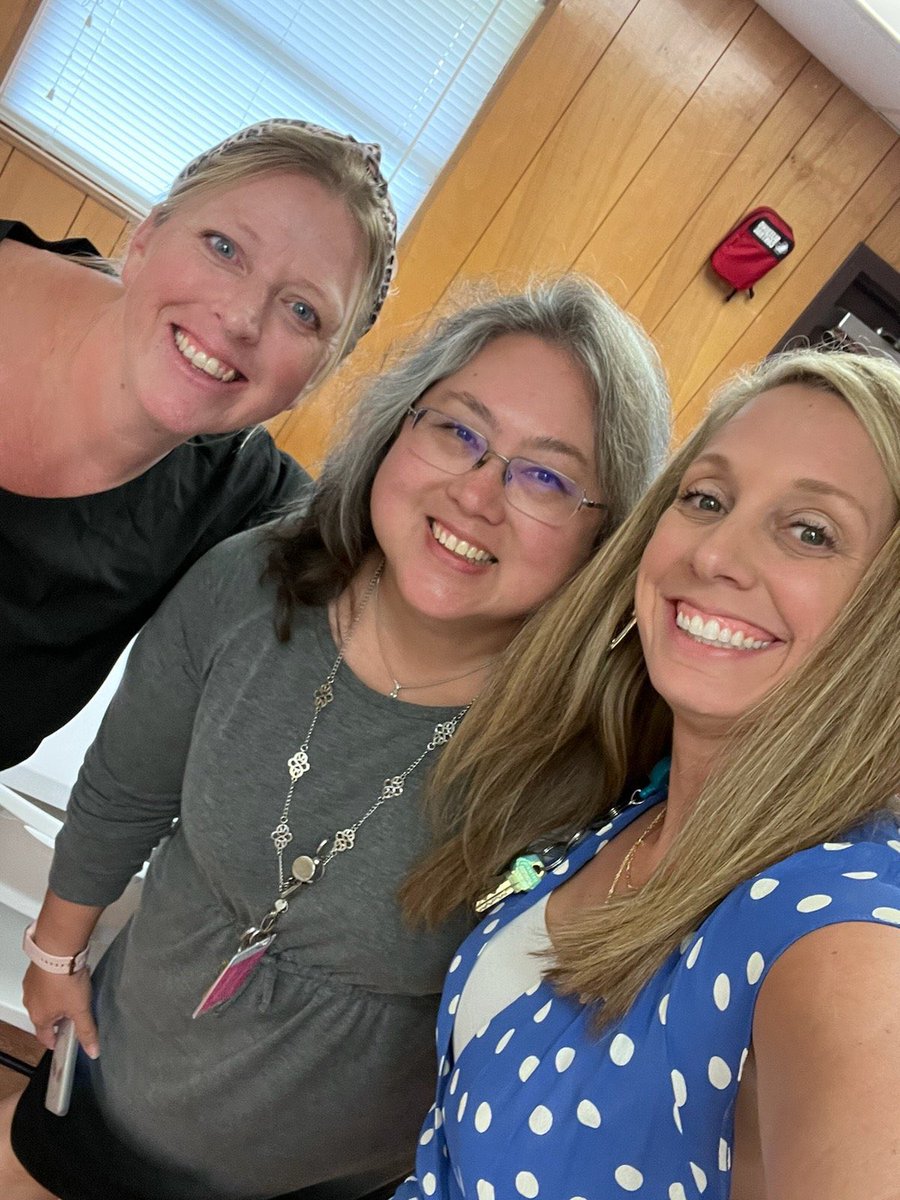 Year 19 in education and I can tell you the key is to find people who support you fully and make connections! I’m moving to Tobias and can’t wait! So excited to start my Rookie year as Assistant Principal with these amazing women. #rookieclass22 <a href="/spacegirl_7/">Spacegirl</a> <a href="/SeibelKristin/">Kristin Seibel</a>