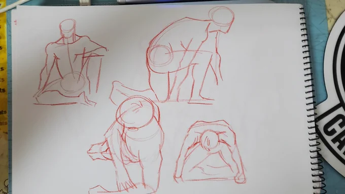 スーツドロやって、アッアッどっから描くんだっけ????あれれれ???てなってしまいお前二年前の方が上手かったやんけしねってなってしまったので裸ドロからやり直し…こんなくらいなら前は一分でやってたのに…サボるのよくないわね…#さとまこクロッキー 