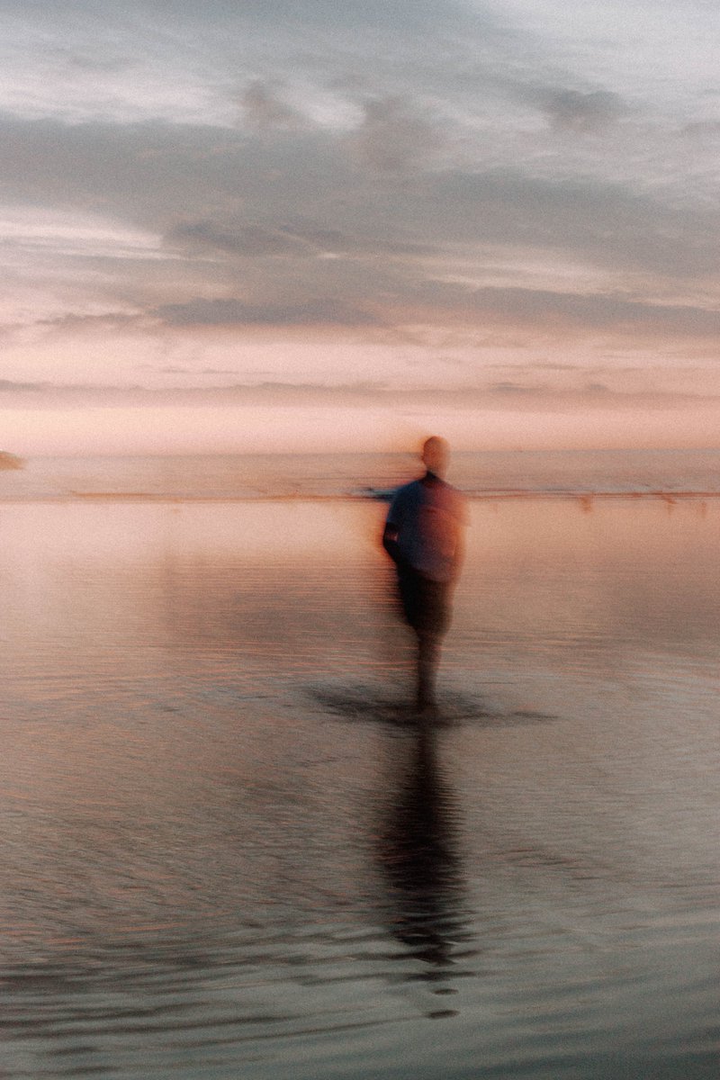 unwellpodcast's tweet photo. Coming tomorrow: Unwell S4/Ep 11: Run
The penultimate episode of Season Four

Written by @secretinycities 
Directed and with Sound Design by @euripidesredux 

Photo by Mathias Reding https://t.co/GH4bROU0Ah