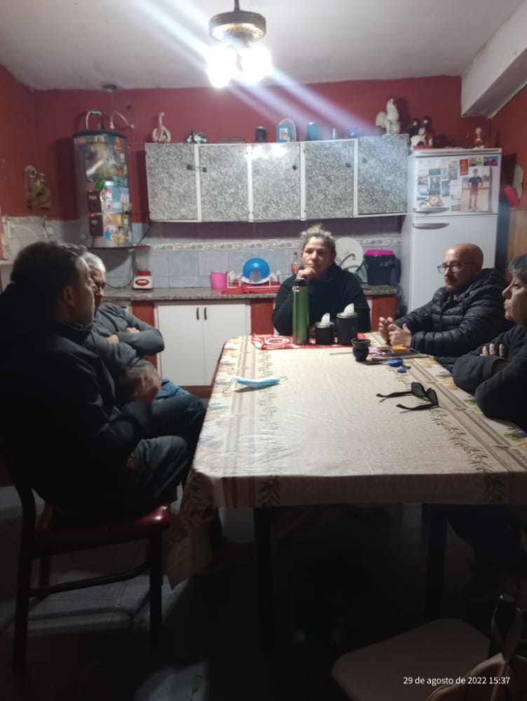 Junto a <a href="/Lucho_Alba/">Luciano Albanesi R4</a> y el #EquipoSocialJuanJure compartimos una linda tarde en el Barrio Malvinas Norte, fuimos recibidos por la Referente Barrial Sonia Arce y luego recorrimos el sector para dialogar junto a los vecinos acerca de la realidad social del barrio.